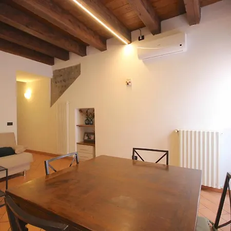 Vr - Casa Di Mezzo Lejlighed