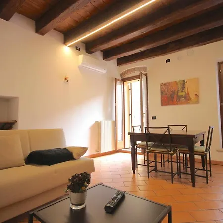Apartment Vr Casa Di Mezzo Verona