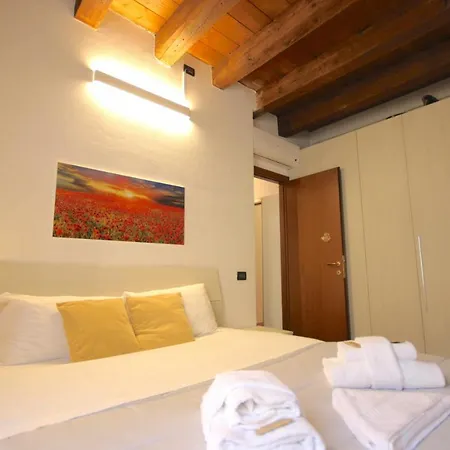 Vr - Casa Di Mezzo Lejlighed