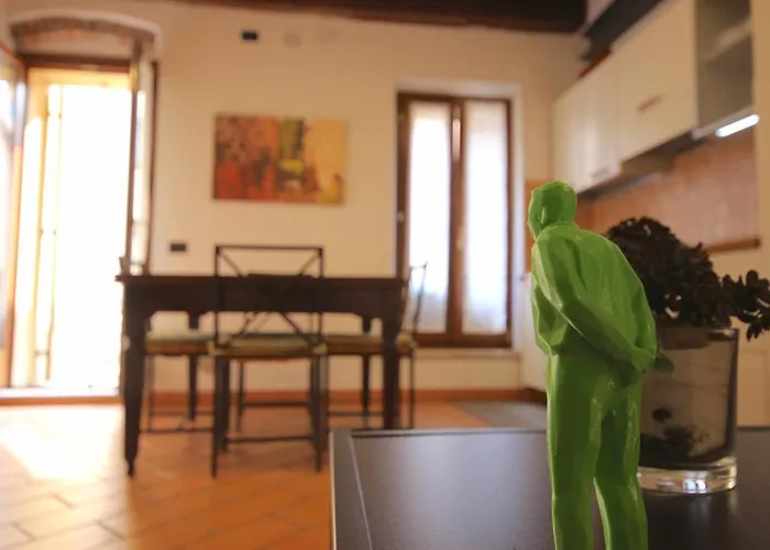 Vr - Casa Di Mezzo